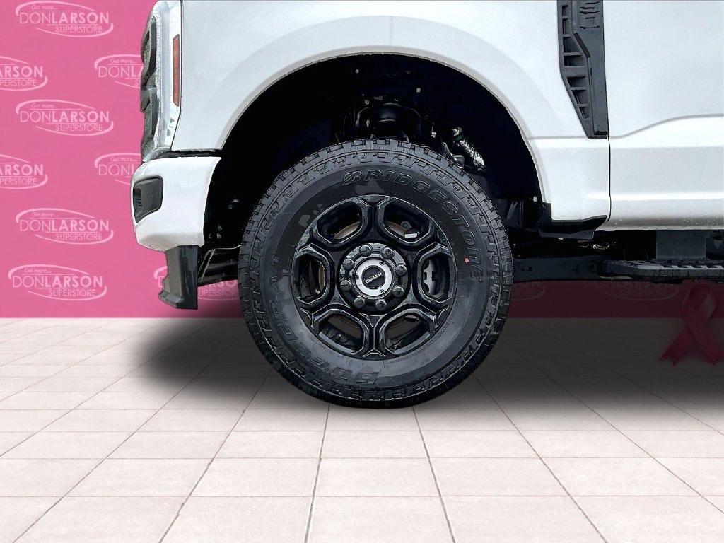 2026 Ford F-350 Super Duty XL - Photo 9