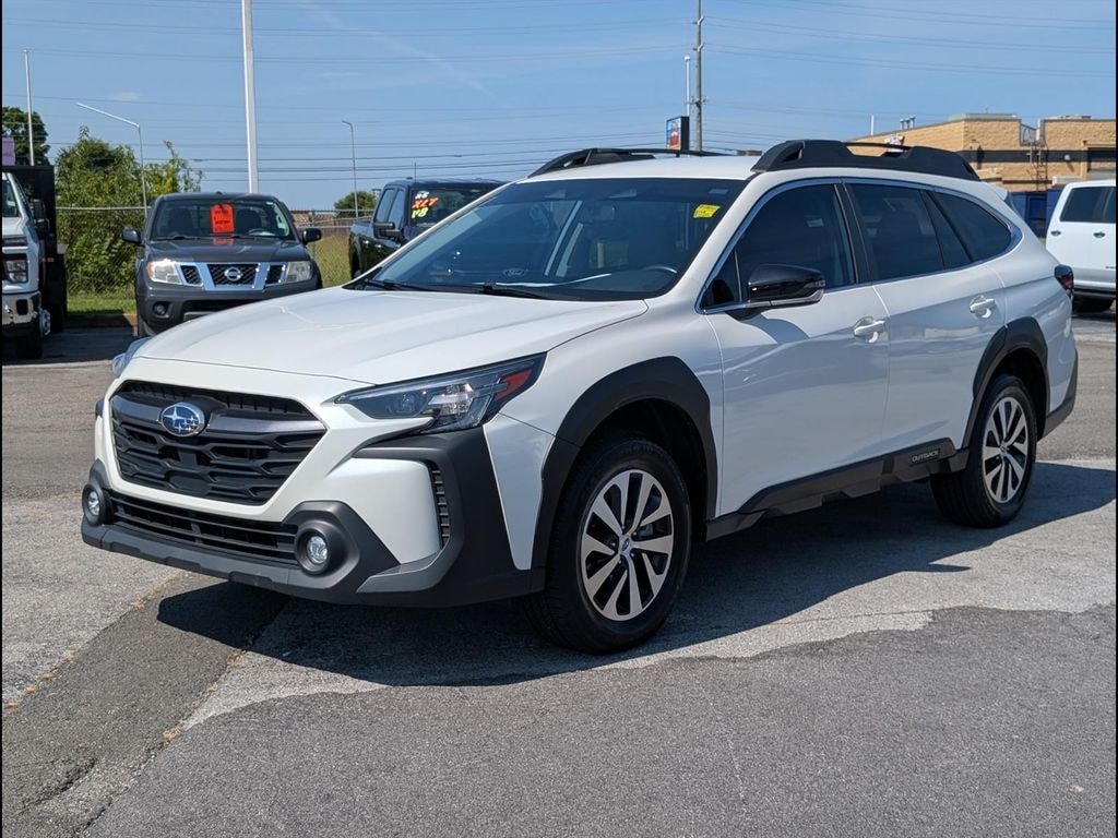 Used 2023 Subaru Outback Premium SUV