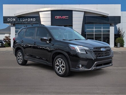 2023 Subaru Forester Premium Utility