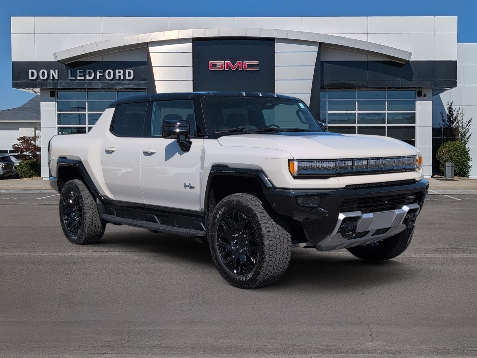2026 GMC HUMMER EV