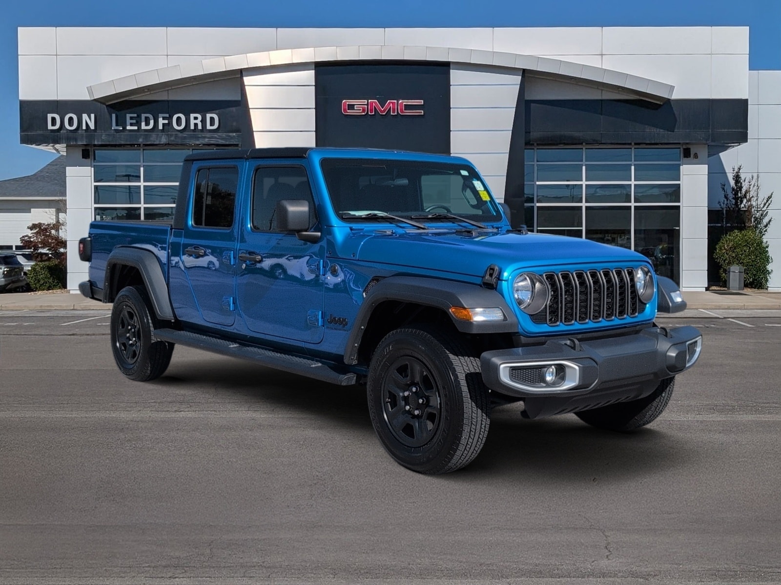 2024 Jeep Gladiator