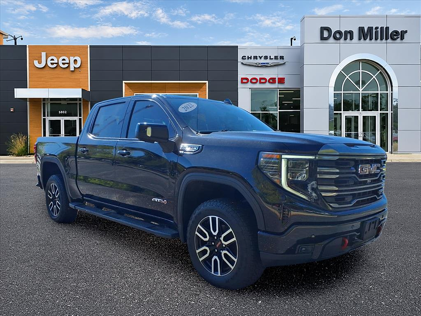 2022 GMC Sierra 1500 4WD Crew Cab Short Box AT4