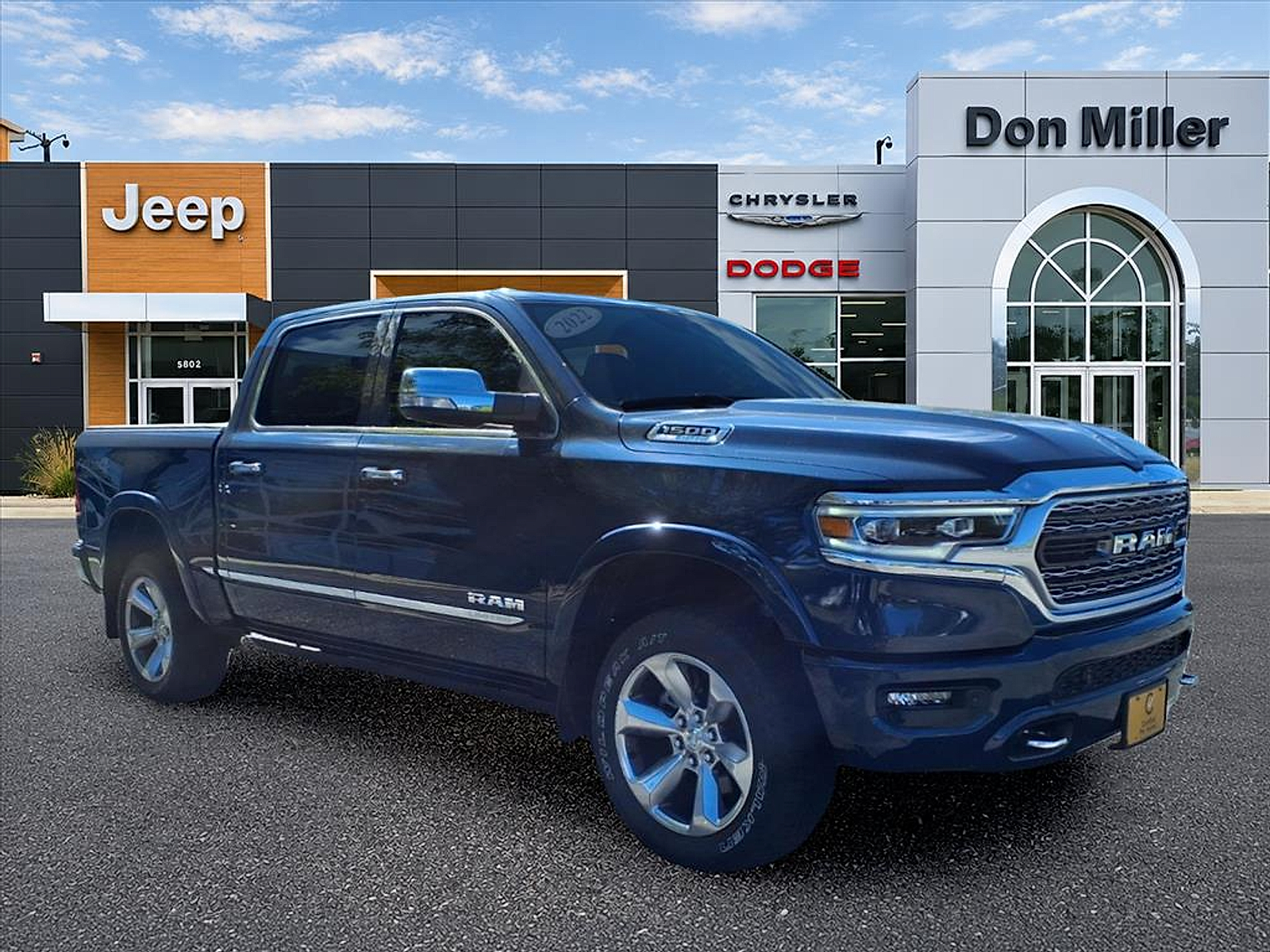 2022 Ram 1500 Limited Crew Cab 4x4 57 Box