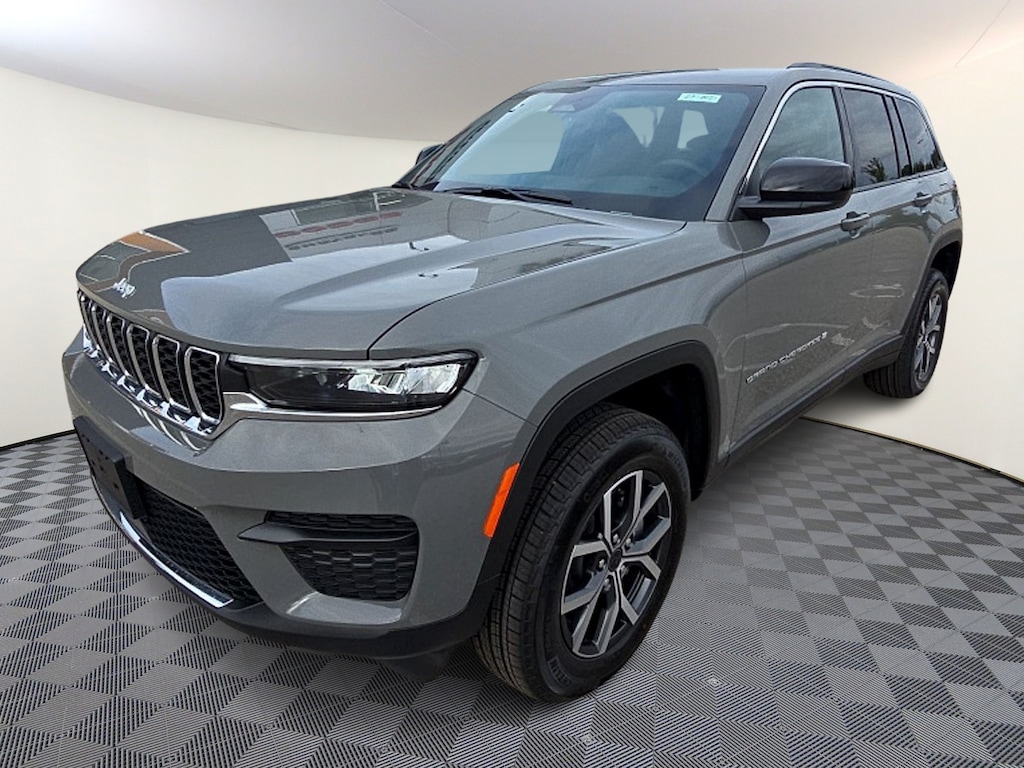 New 2027 Jeep Grand Cherokee Laredo X Sport Utility