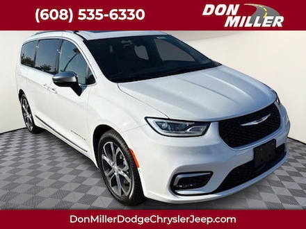 2026 Chrysler Pacifica Pinnacle Passenger Van