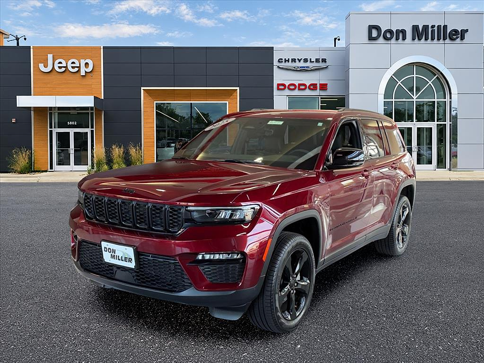 Used 2025 Jeep Grand Cherokee Limited 4x4 Sport Utility