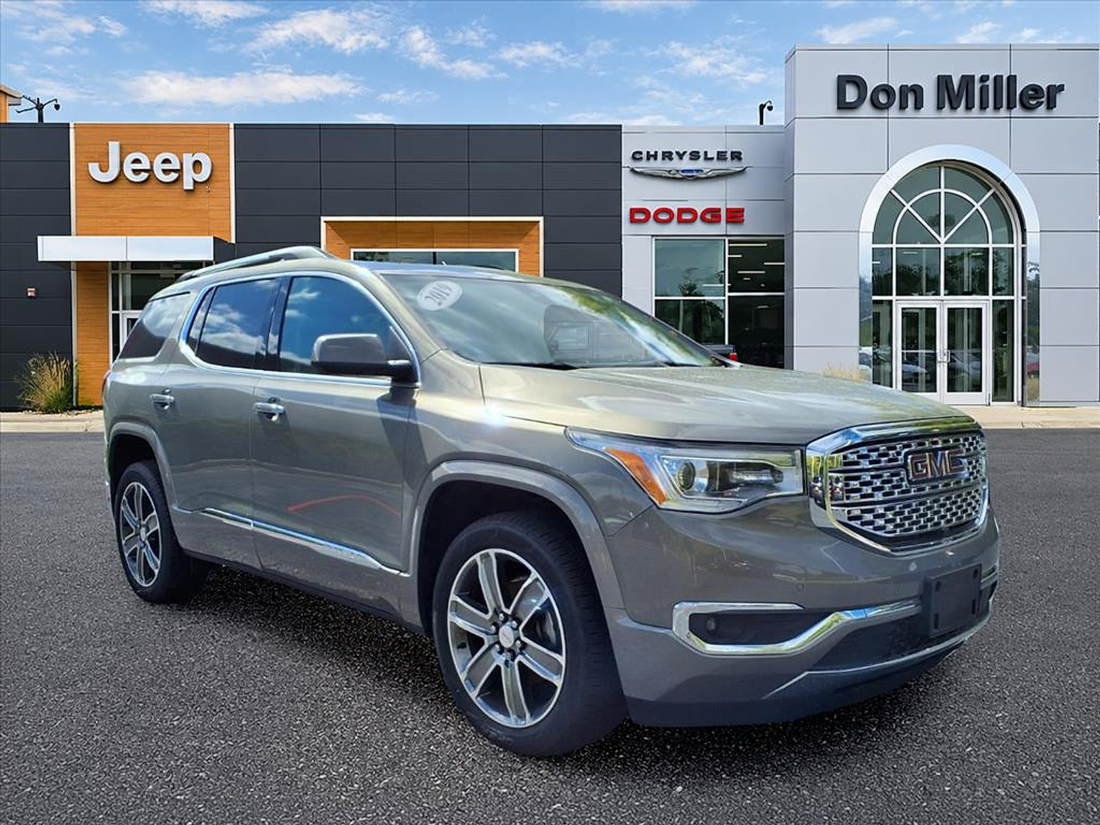 2019 GMC Acadia Denali