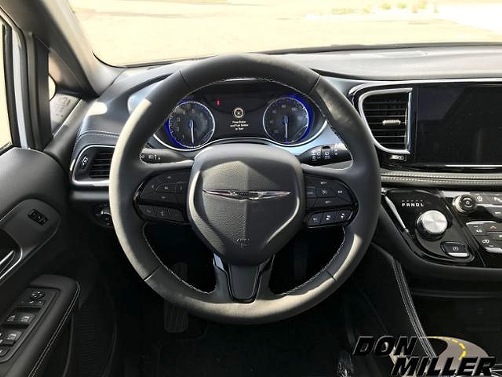 2026 Chrysler Pacifica Limited - Photo 15