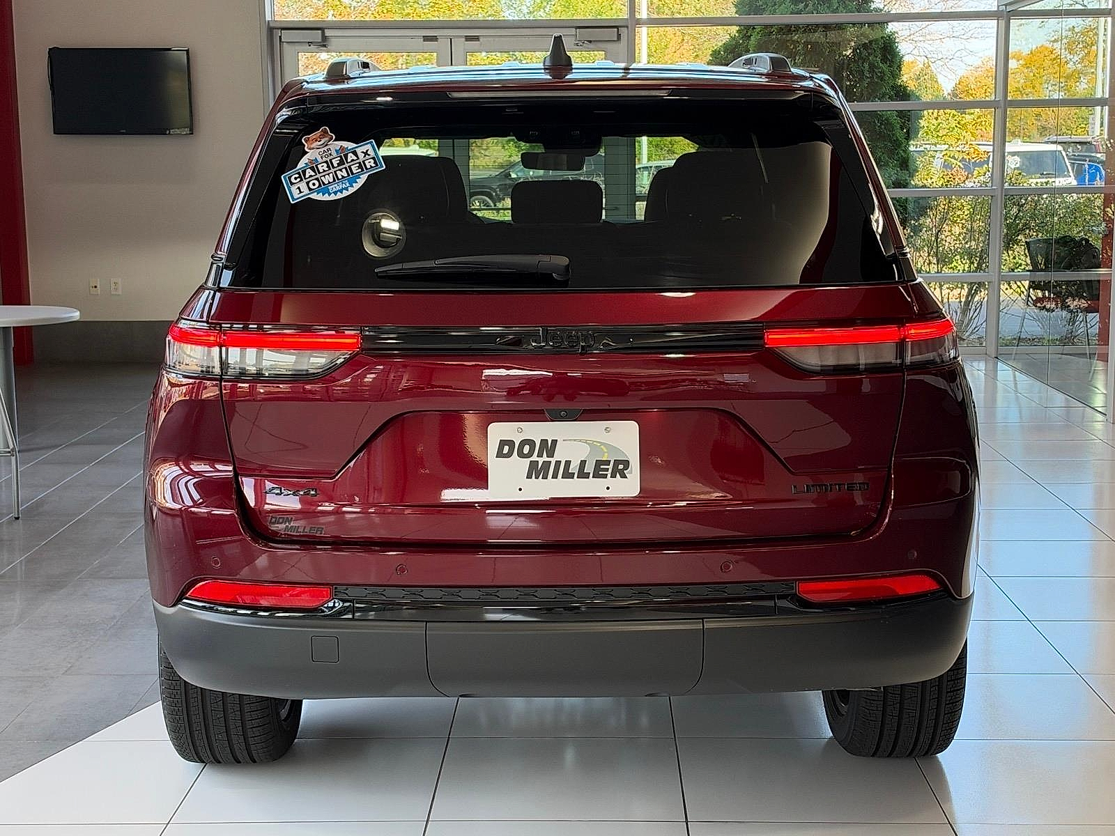 Used 2025 Jeep Grand Cherokee Limited 4x4 Sport Utility