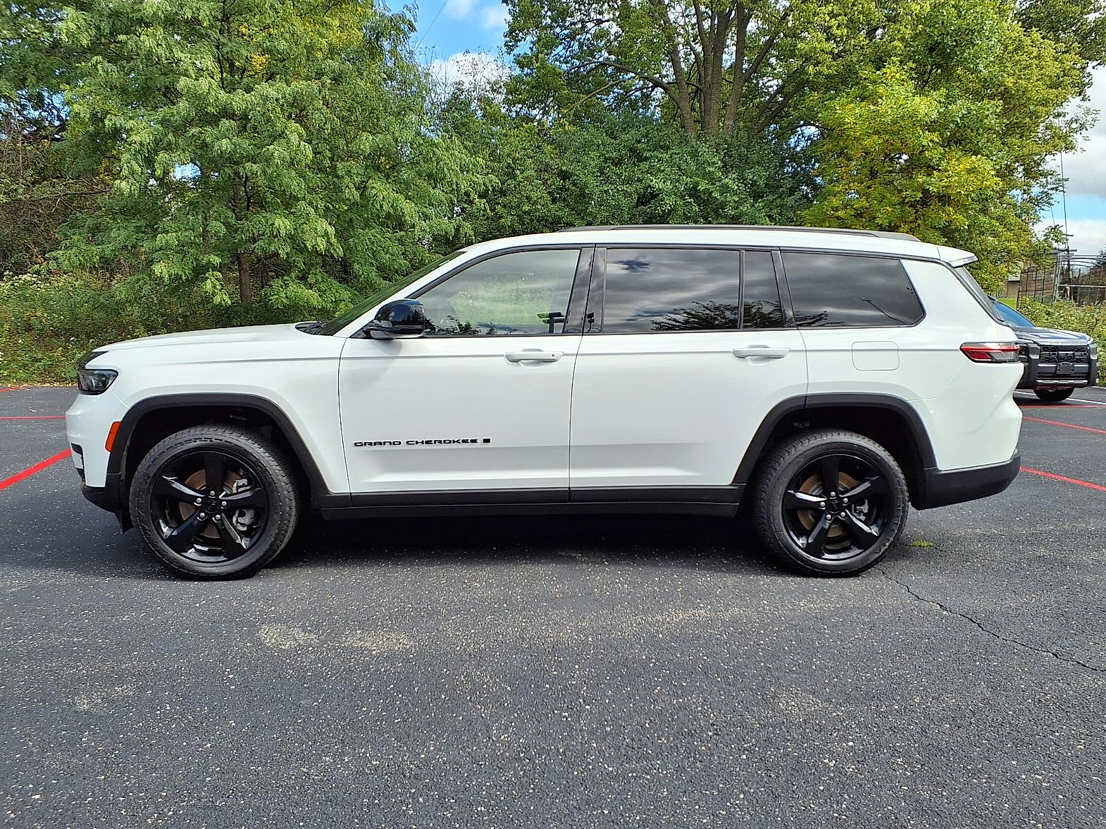 Used 2022 Jeep Grand Cherokee L Altitude 4x4