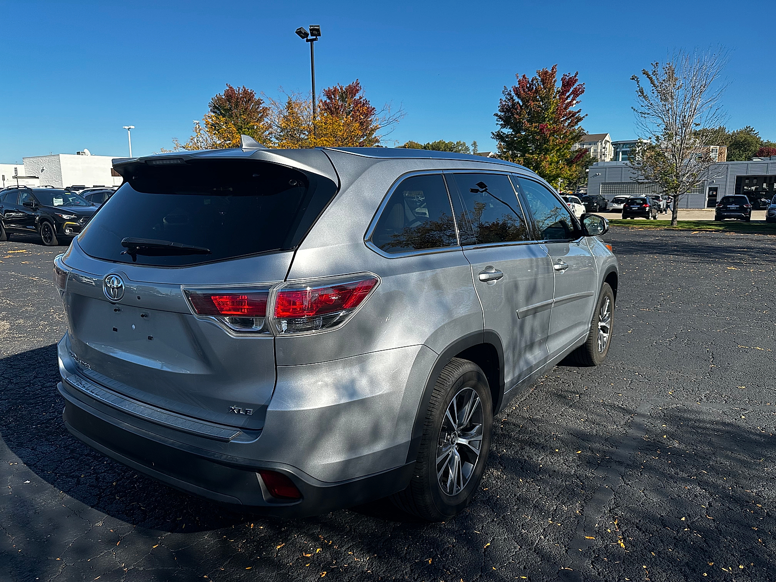 Used 2016 Toyota Highlander XLE V6 SUV