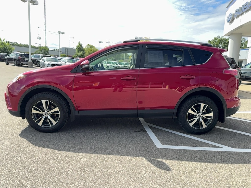 Used 2017 Toyota RAV4 XLE SUV