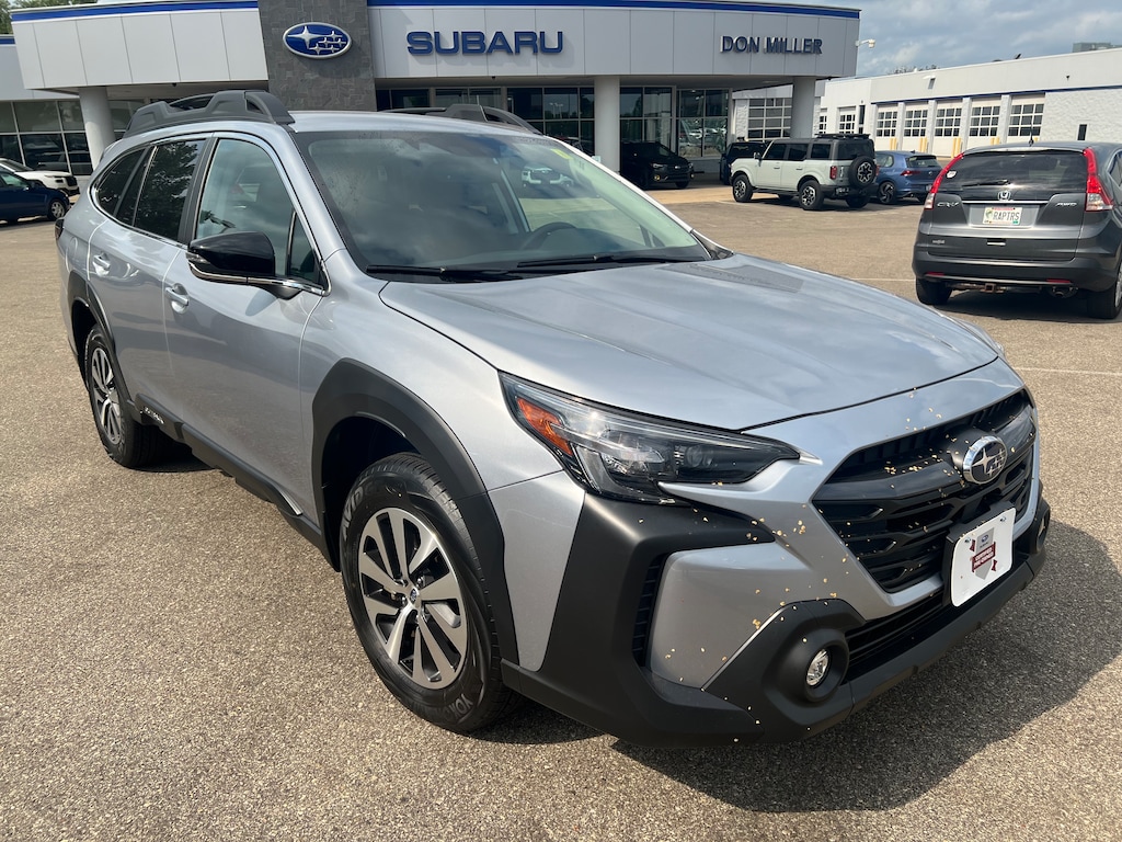 Used 2025 Subaru Outback Premium SUV