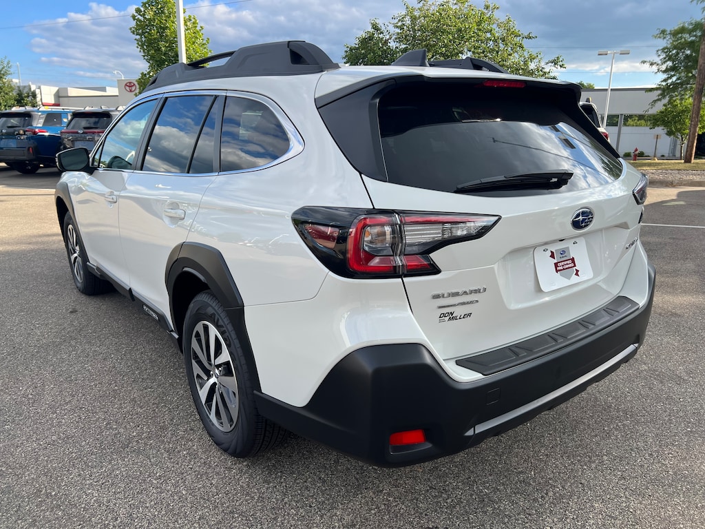 Used 2025 Subaru Outback Premium SUV