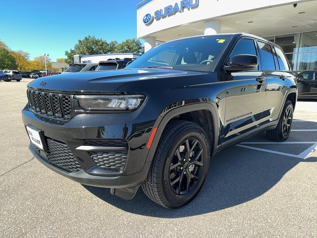 Used 2025 Jeep Grand Cherokee Altitude X 4x4 SUV