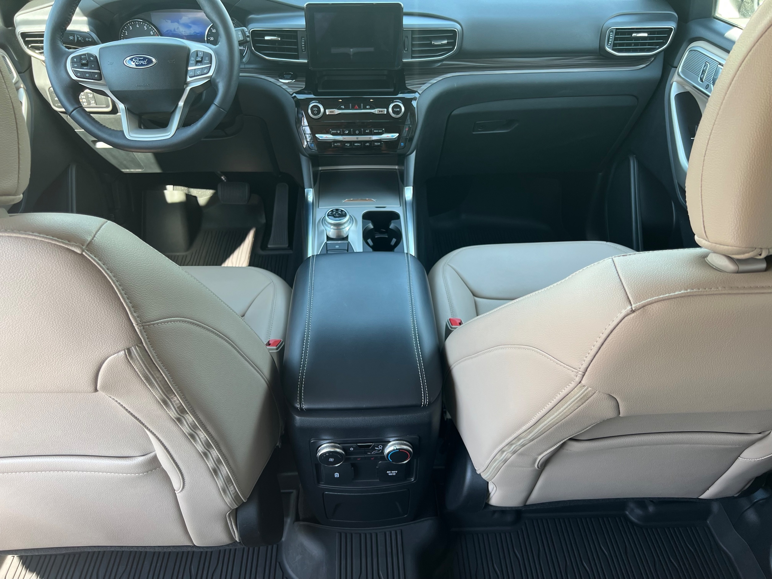 2022 Ford Explorer Limited - Photo 11