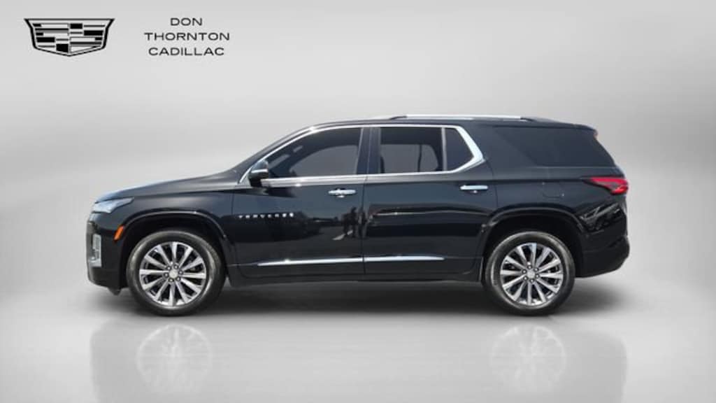 Used 2023 Chevrolet Traverse Premier SUV