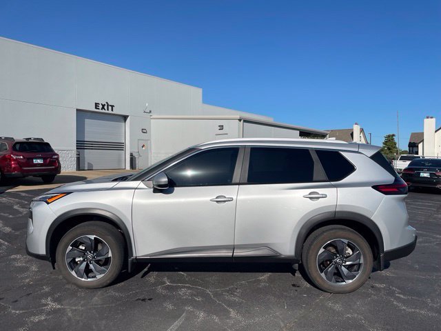 Used 2025 Nissan Rogue SV