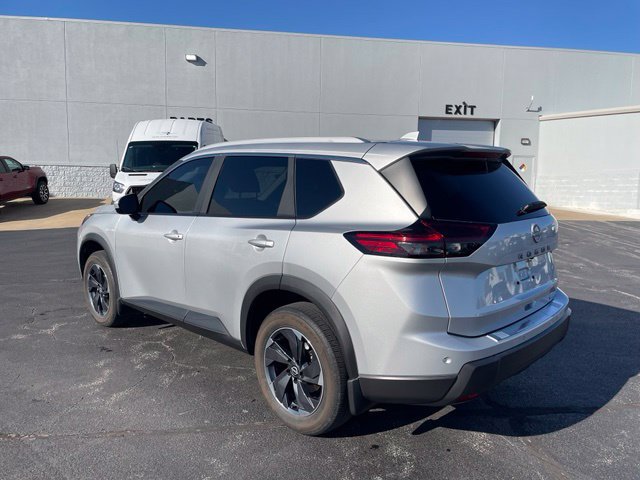 Used 2025 Nissan Rogue SV
