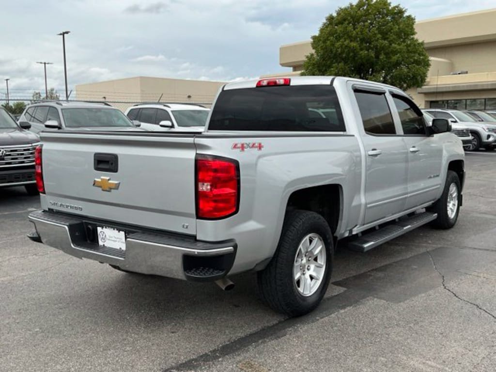 Used 2017 Chevrolet Silverado 1500 LT w/1LT Truck Crew Cab