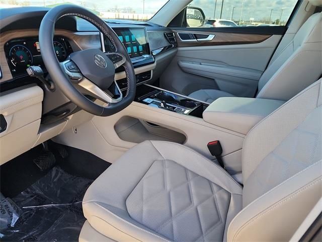 2026 Volkswagen Atlas SE w/Tech - Photo 12