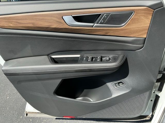 2026 Volkswagen Atlas SE w/Tech - Photo 11