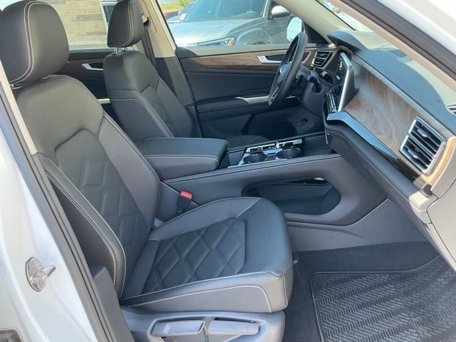 2026 Volkswagen Atlas SE w/Tech - Photo 20