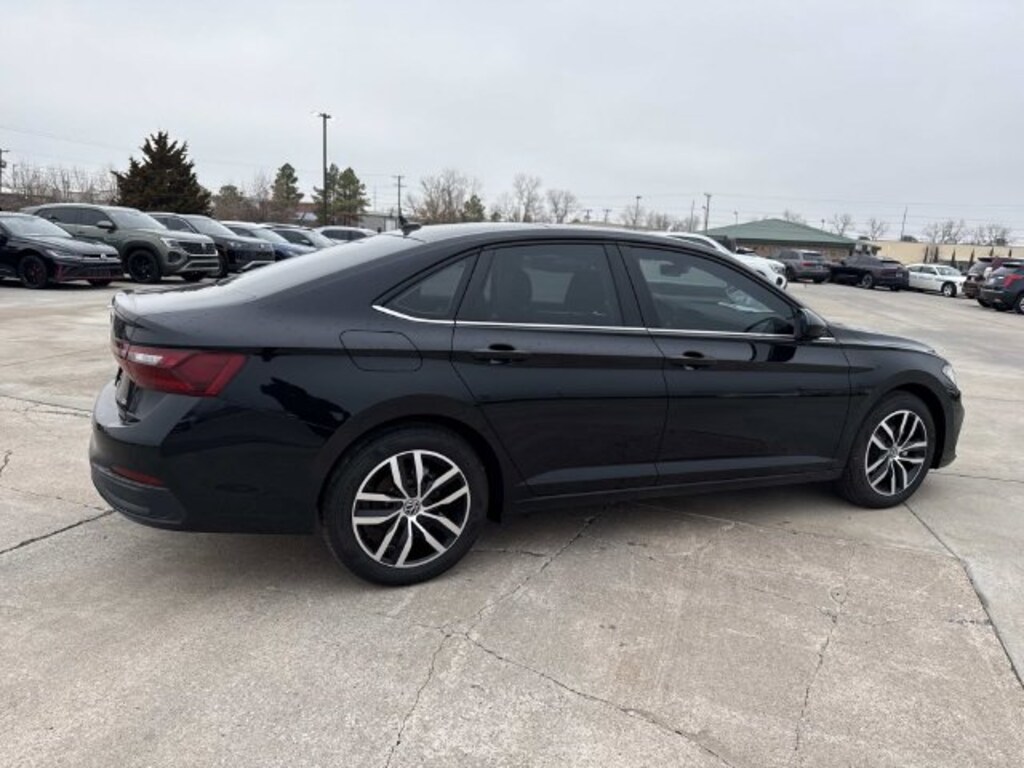 New 2026 Volkswagen Jetta 1.5T SE Sedan