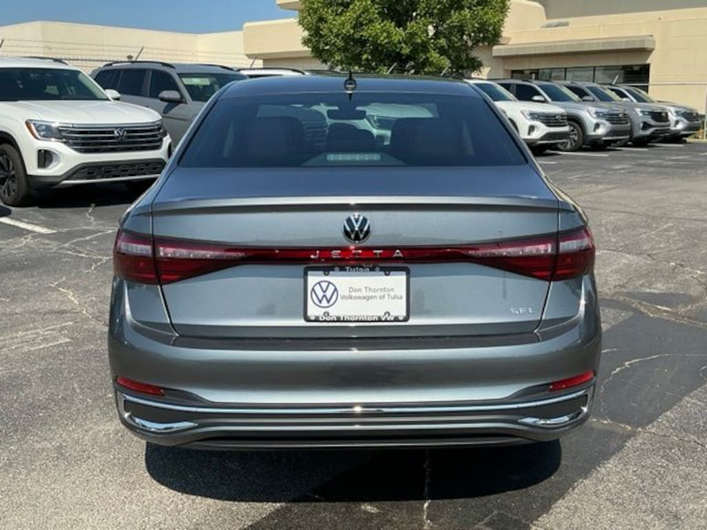 New 2027 Volkswagen Jetta 1.5T SEL Sedan