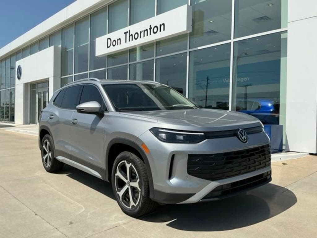 New 2026 Volkswagen Tiguan SE SUV
