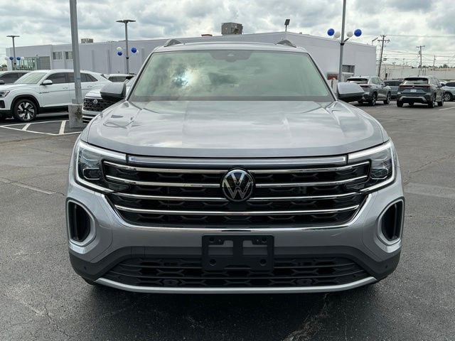 2026 Volkswagen Atlas SE w/Tech - Photo 8