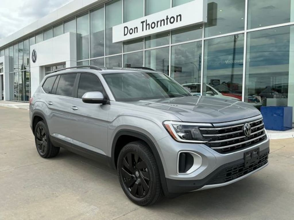 New 2026 Volkswagen Atlas SE w/Technology SUV