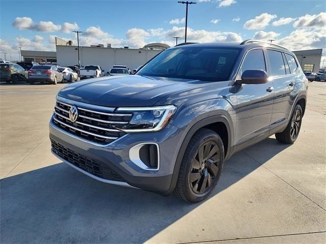 2026 Volkswagen Atlas SE w/Tech - Photo 8