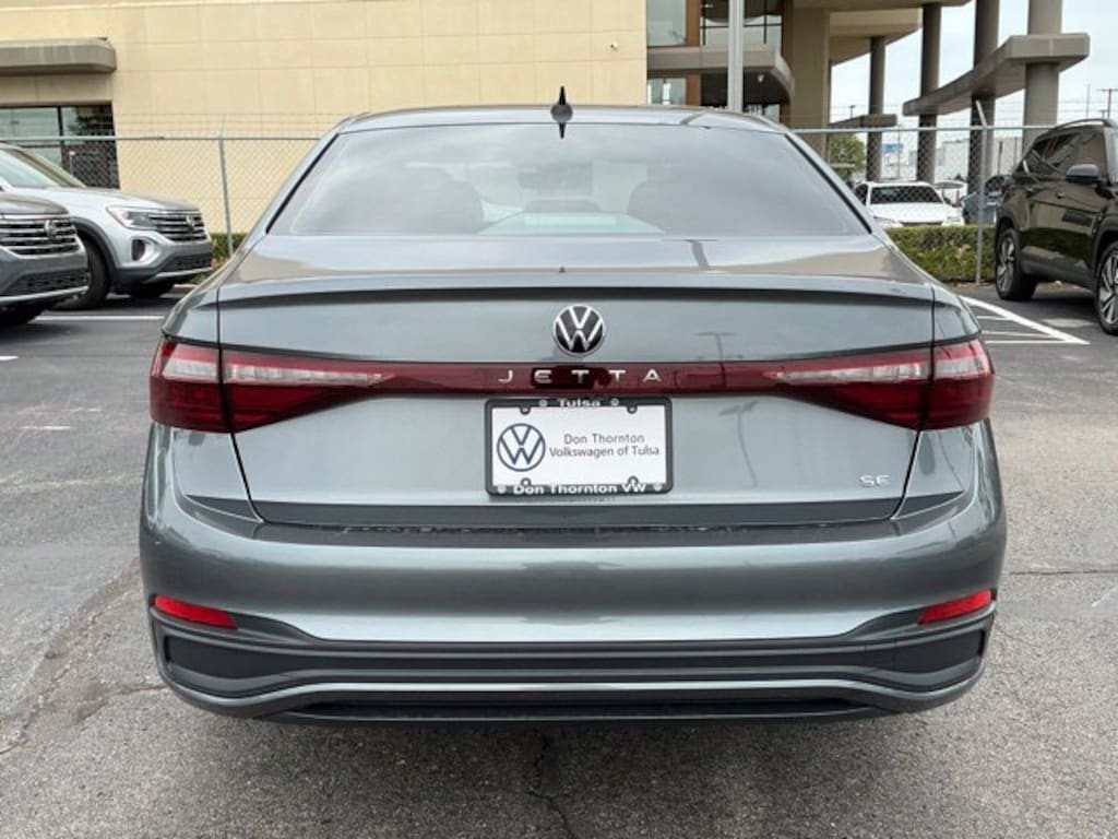New 2027 Volkswagen Jetta 1.5T SE Sedan