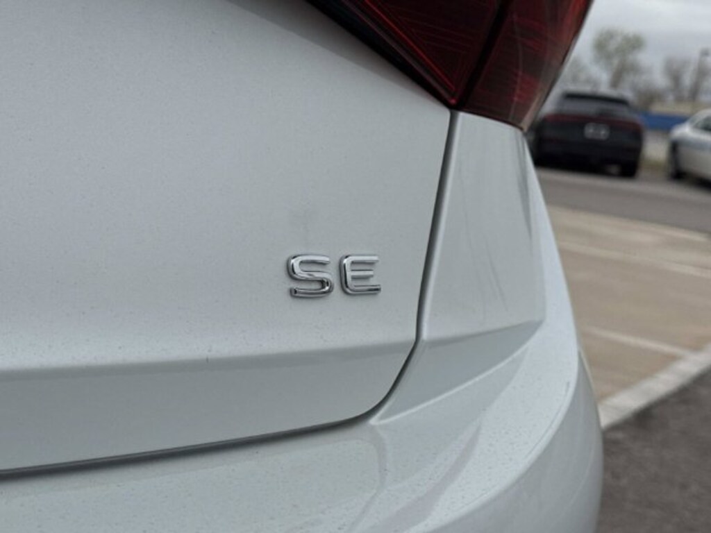 New 2026 Volkswagen Jetta 1.5T SE Sedan