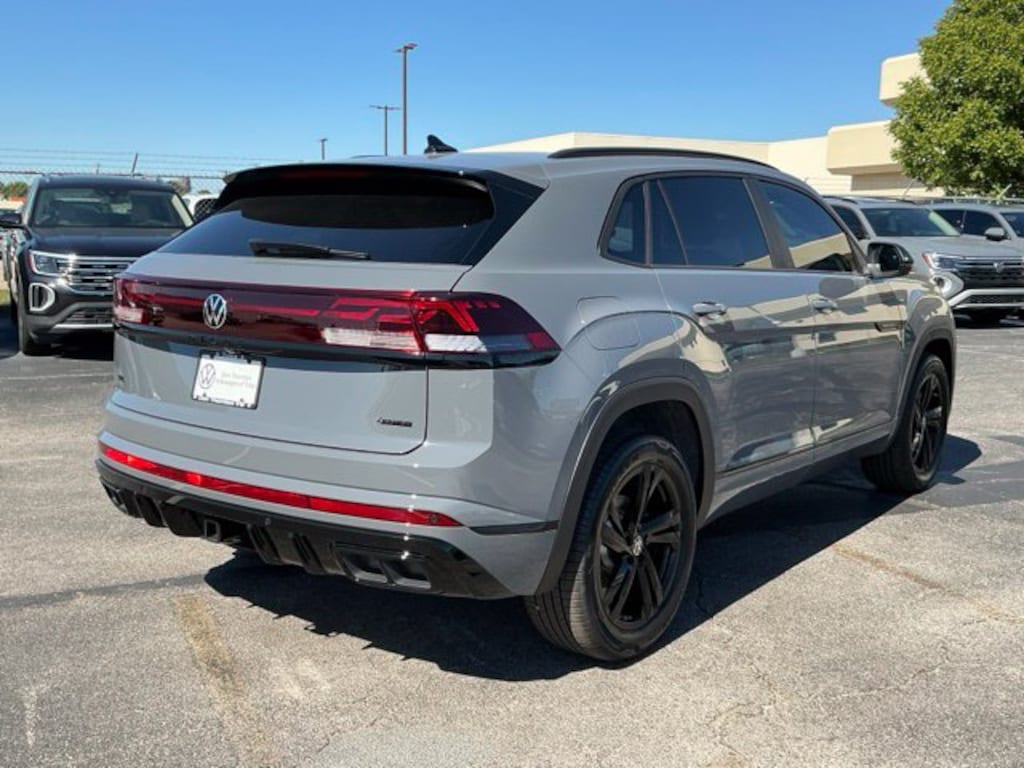 New 2026 Volkswagen Atlas Cross Sport SEL R-Line Black SUV