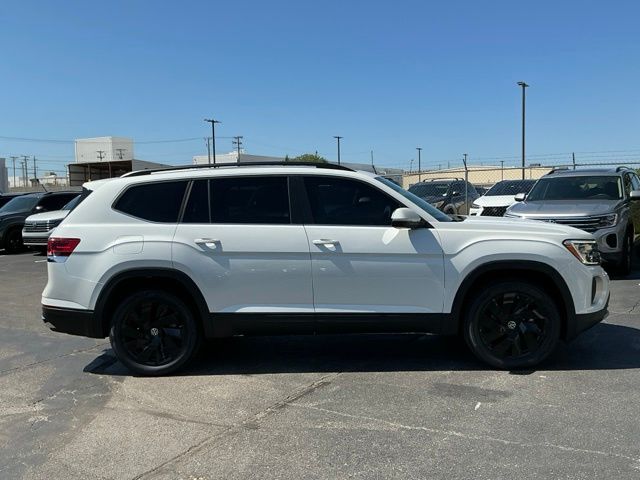 New 2026 Volkswagen Atlas SE w/Technology SUV