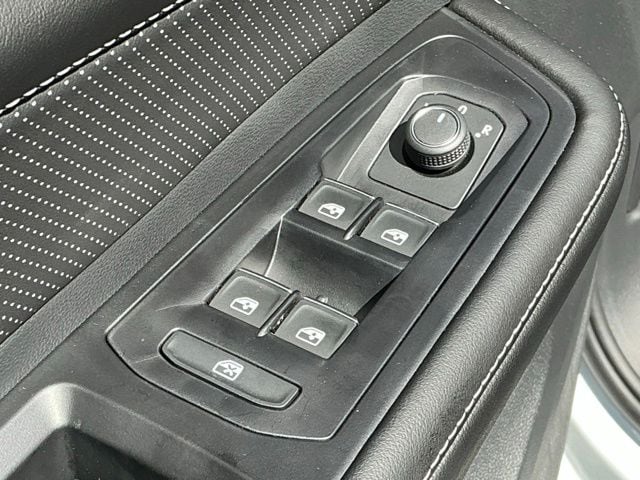 2026 Volkswagen Atlas SE w/Tech - Photo 12