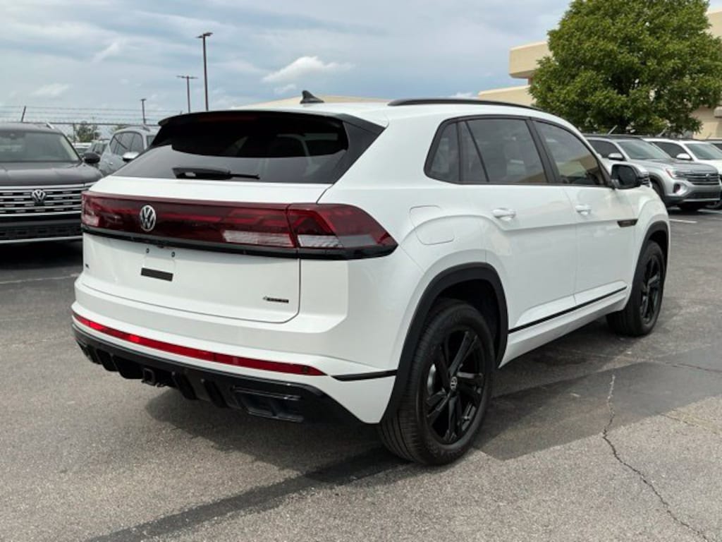 New 2026 Volkswagen Atlas Cross Sport SEL R-Line Black SUV