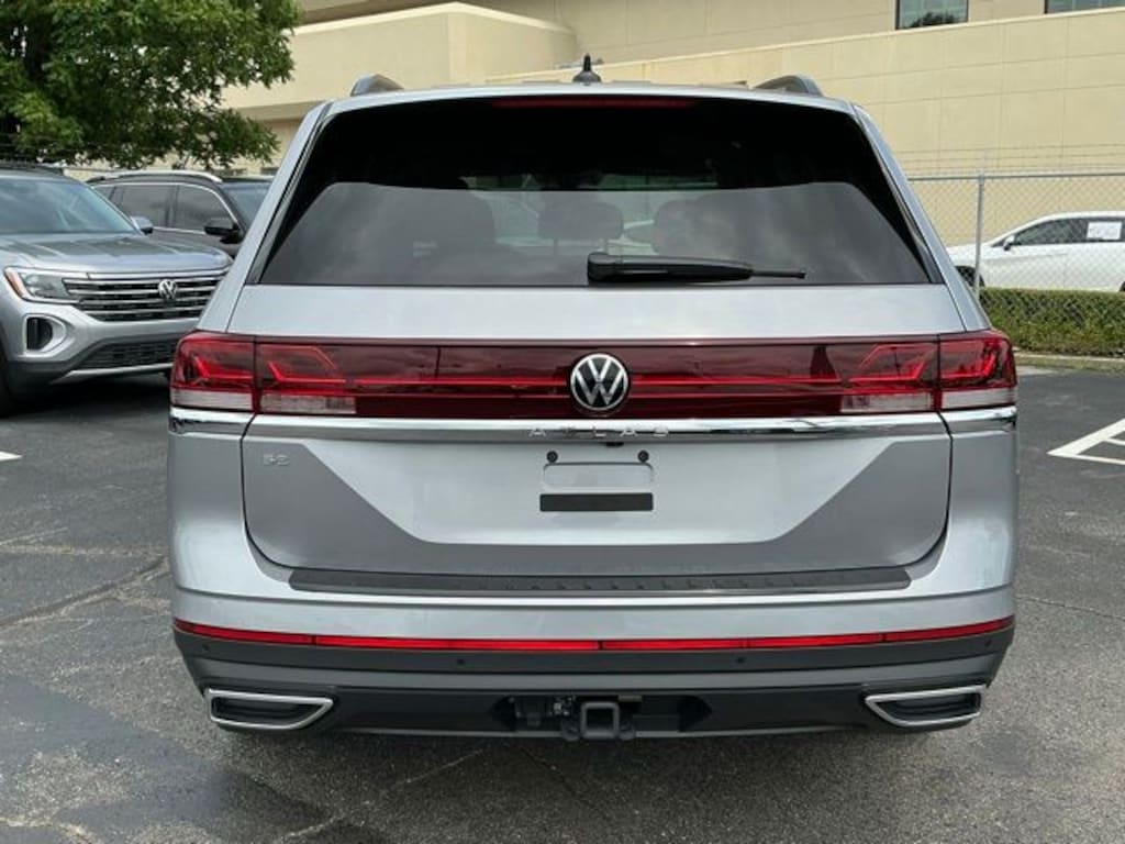New 2026 Volkswagen Atlas SE w/Technology SUV