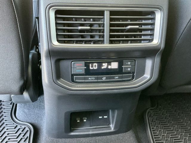 2026 Volkswagen Atlas SE w/Tech - Photo 16