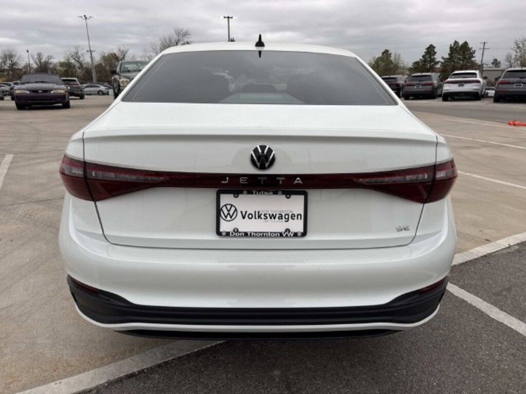 New 2026 Volkswagen Jetta 1.5T SE Sedan