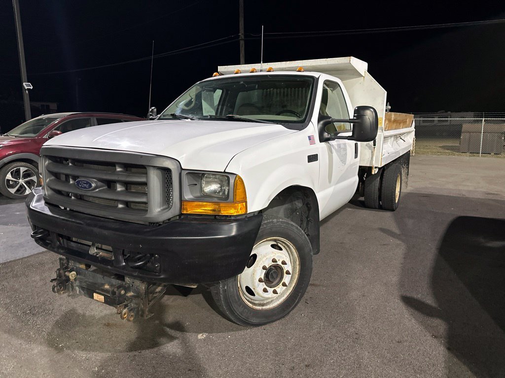 Used 2001 Ford Super Duty F-550 XL