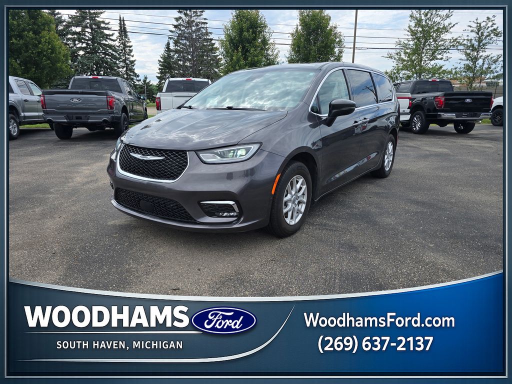 2023 Chrysler Pacifica