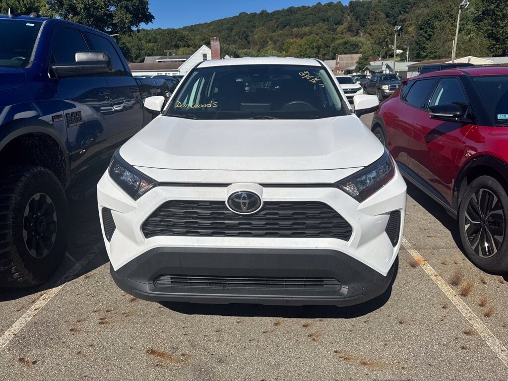 Used 2022 Toyota RAV4 LE LE AWD