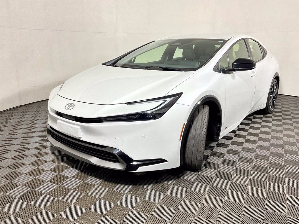 Used 2024 Toyota Prius XLE Hatchback