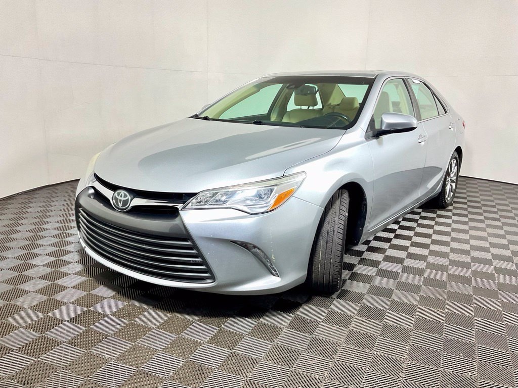Used 2016 Toyota Camry XSE Sedan