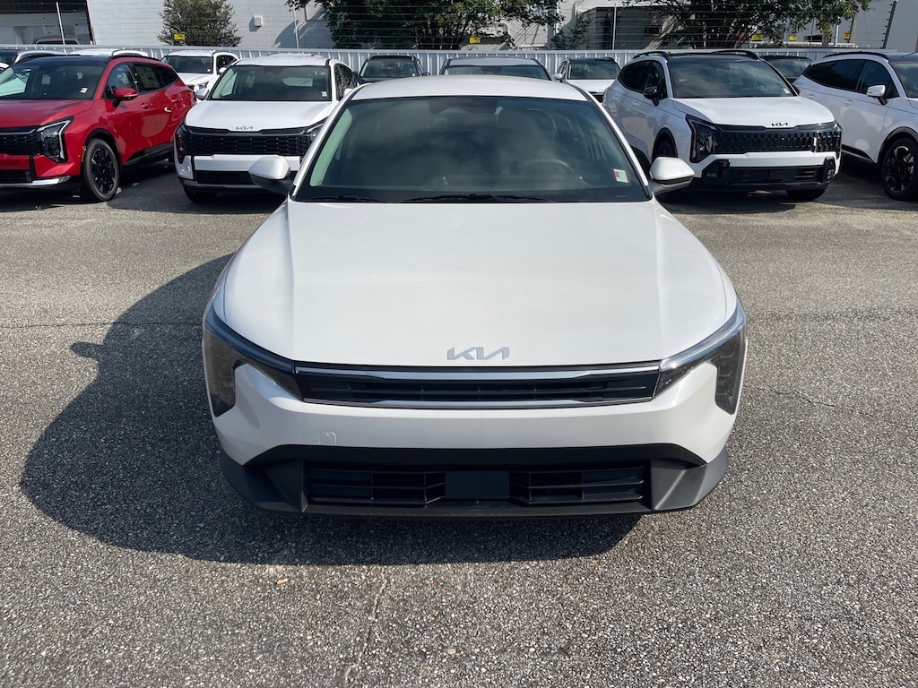 New 2026 Kia K4 LXS Sedan