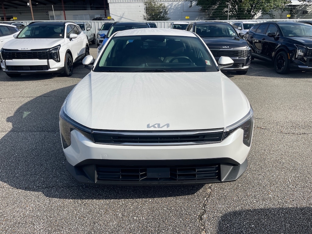 New 2026 Kia K4 LXS Sedan