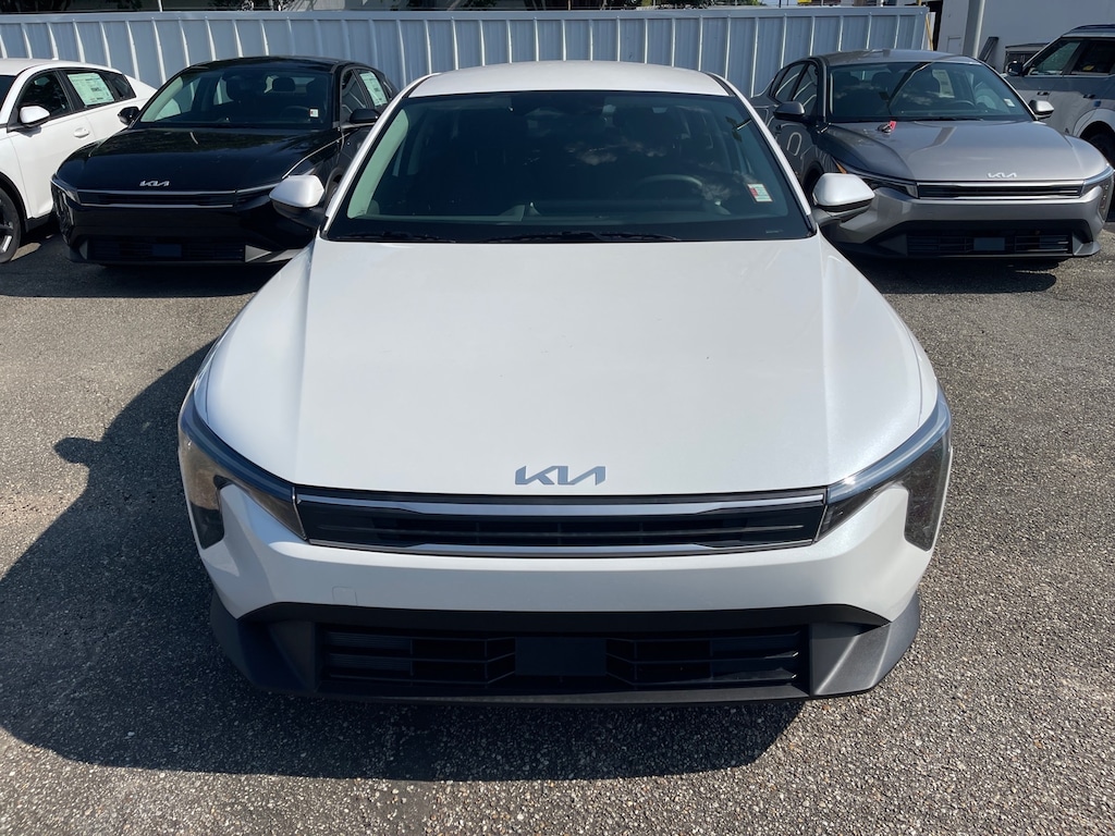 New 2026 Kia K4 LXS LXS Sedan